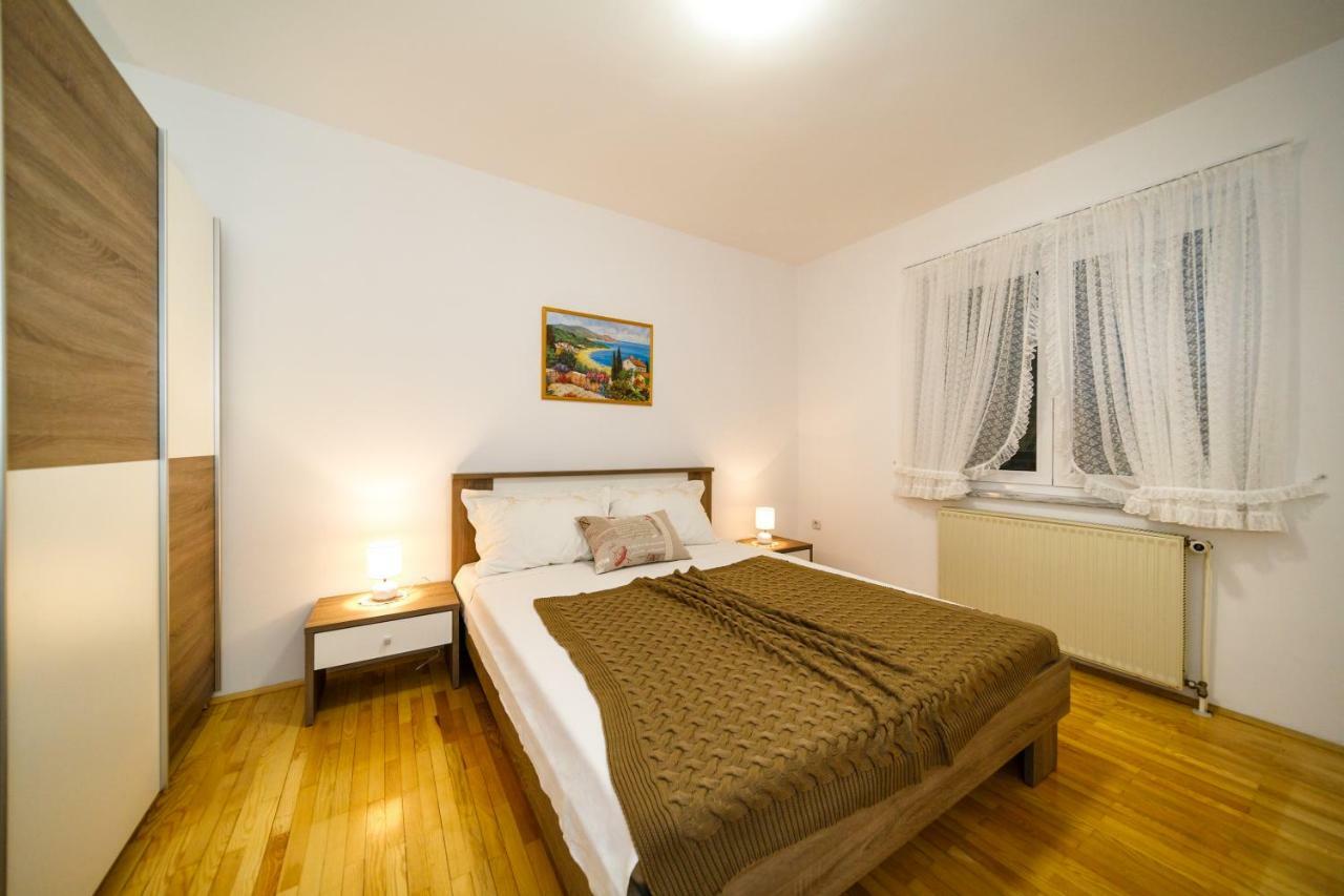 Apartment Anton Krk Town Extérieur photo