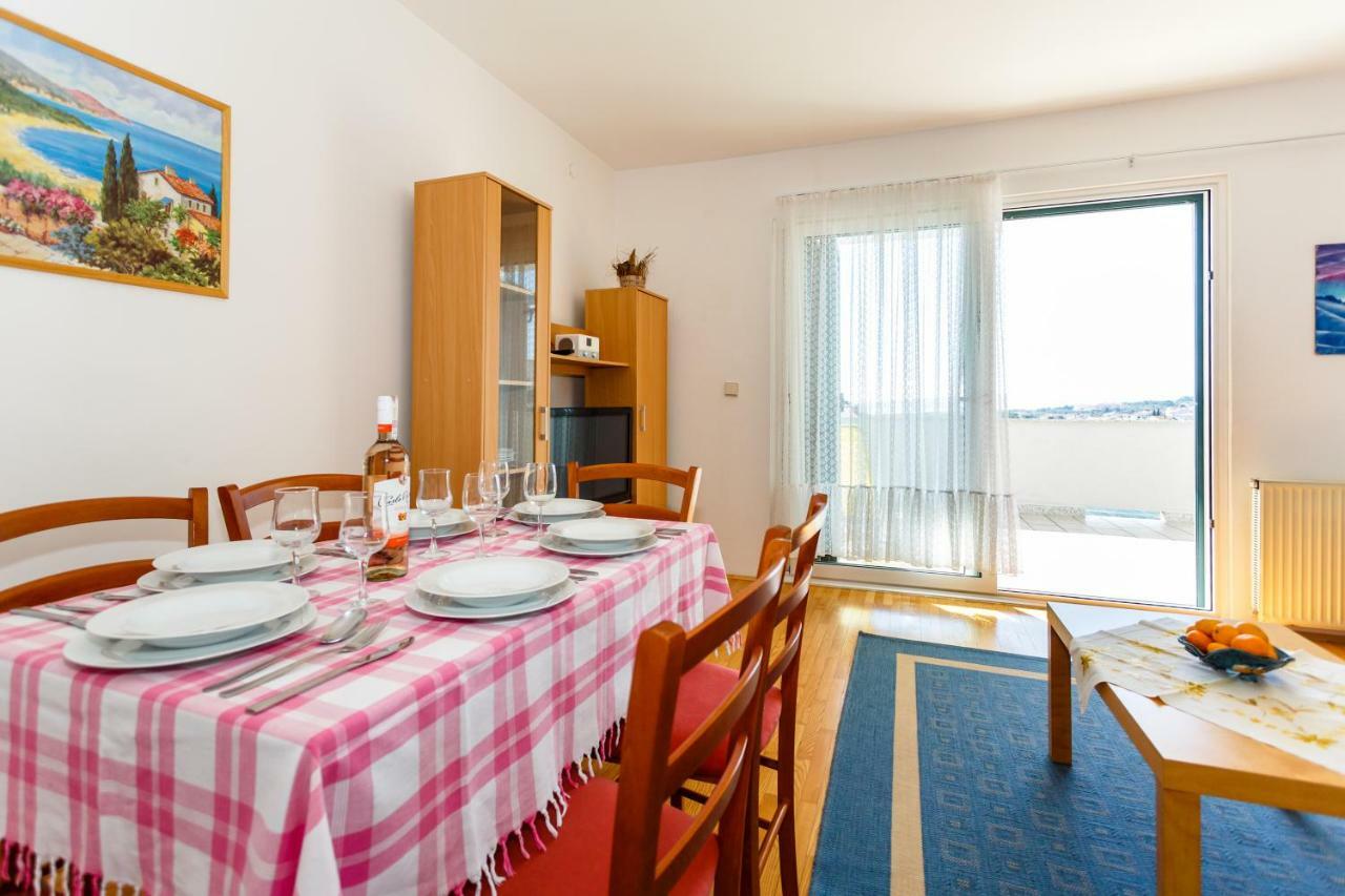 Apartment Anton Krk Town Extérieur photo
